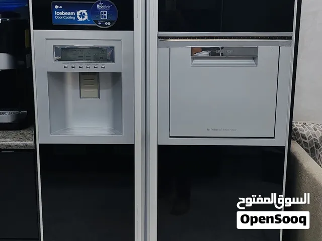 ثلاجه Lg 841 دولابي بحاله ممتازه جدا