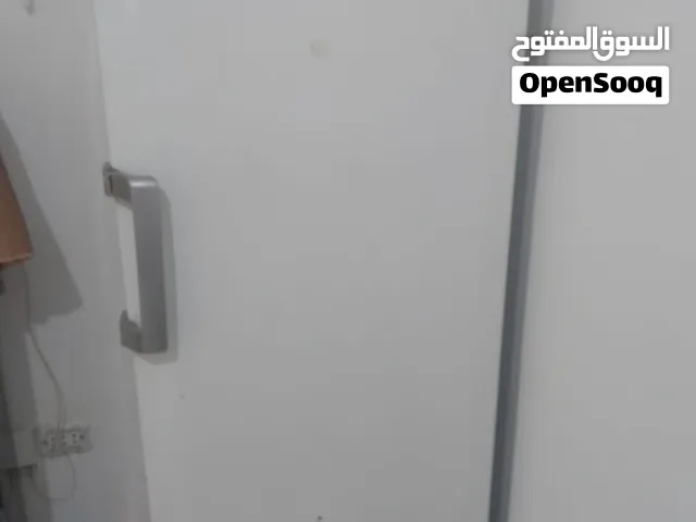 فريزر مستعمل شبه جديد