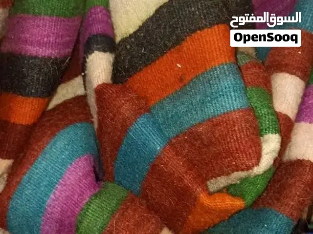 بطانية صوف صناعة يدويه حرافية عتيقة من جد الجد لون تابت وجودتها قاعده زي ماهيه ثراتيه