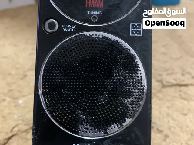 للبيع راديو ناشونال ياباني اصلى عمره45سنه1980شغال طوله5سنتمتر