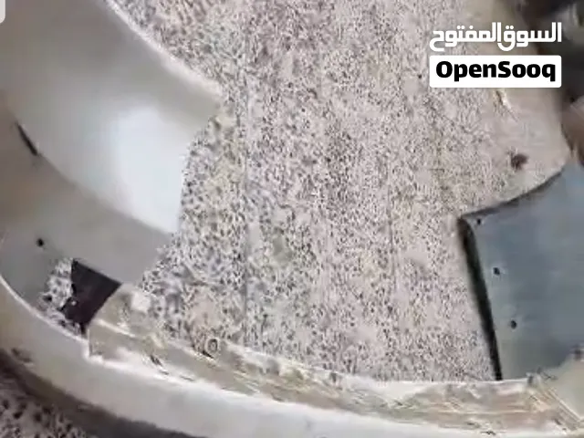 صدام خلفي لاند كروزر 2021