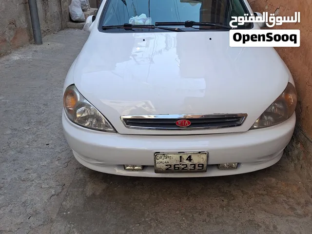 كيا ريو موديل 2001 لون ابيض