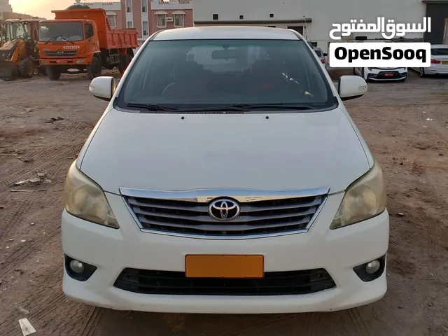Toyota Innova 2013  للبيع تويوتا انوفا 2013