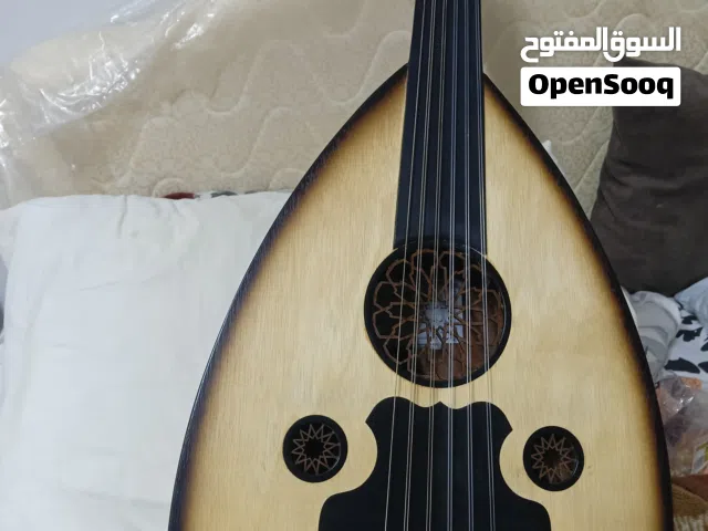 لبيع عود دمشقي فنان صوت جميل