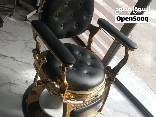 كرسي حلاقه للبيع مع للبيع جهازين صالون مستعملين نظافة ممتازة وشغالين فل، فك وتركيب وفحص قبل الاستلام