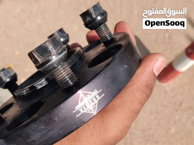 للبيع سبيسرات سوناتا 2012