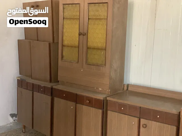 مطبخ خشب عدد 2 بحالة جيدة
