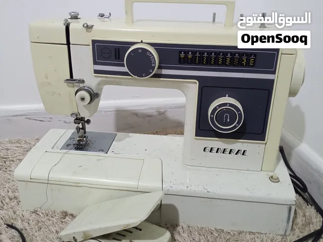 مكينة خياطة  ماركة جينرال صغيره الحجم