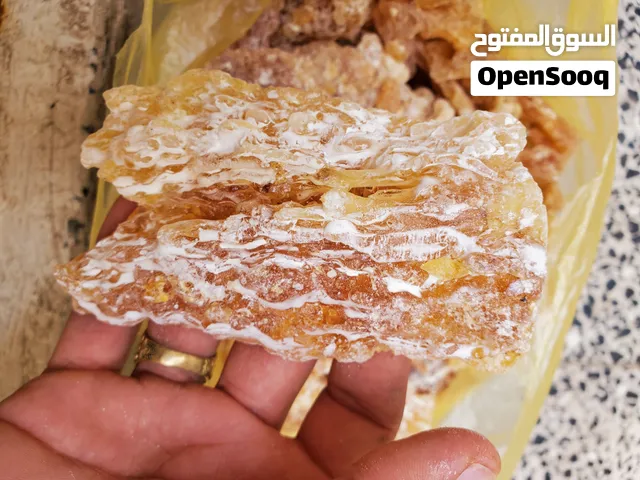 لبان أمشاط لَعيص طبيعي فاخر– مصفّى ومنقّى – رطب ولَيّن