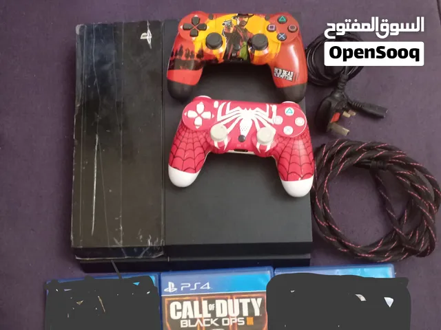 بلايستيشن 4 مع جميع اغراضه مع يدين جداد ما صار لهم اسبوعين معه cd 1 كلهم على حاله الوكالة في مشكلة