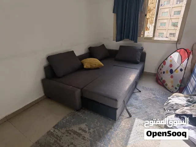 كنبة تتحول سرير