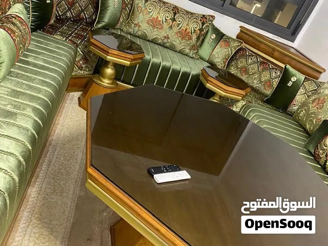 صالون عود مغربي