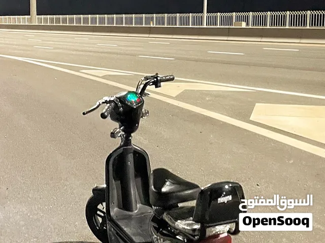 للبيع سكوتر كهربائي  من شركة mengma بطارياته جدد For sale E-bike Scooter