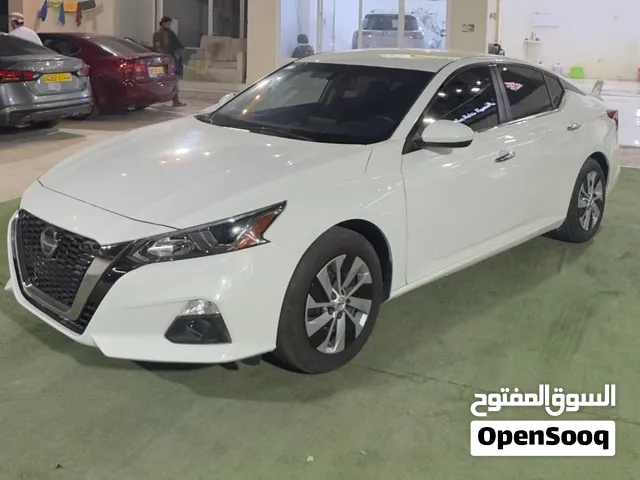 Used Nissan Altima in Al Batinah