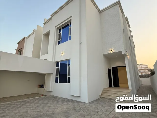 للبيع  فيلا فاخرة في الخوض السادسة For Sale  Luxury Villa in Al Khoudh 6