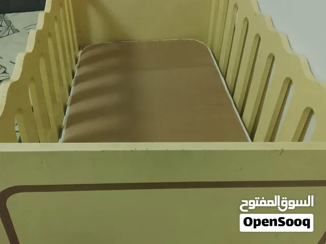 سرير مستعمل نظيف الاطفال تبارك الرحمن