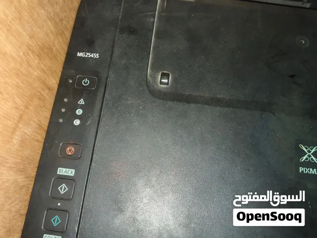 طابعات عدد 2 طابعة كانون والطابعه الثانيه hp ثنينهن 75 الف قفل ثنينهن نقصهن كاترجات لان تركتهن وجفن