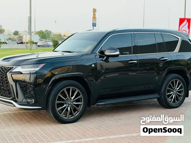 لكزس F سبورت LX600 خليجي 2023 صبغ وكاله وتشيكات وكاله نظيفه جدا بدون حوادث