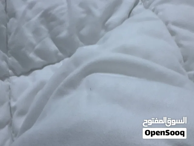 مطلوب سكن شقه او استديو في حدود 700 بقرب من جامعة طرابلس فرناج سكن فردي