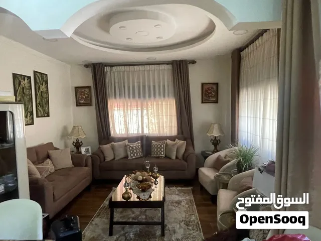 طقم كنب للبيع استعمال بسيط