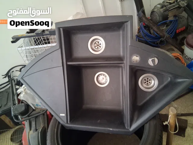 حوض جلي بحالة جيدة جدا صناعة ألمانية