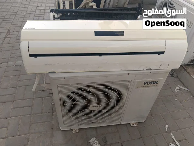 ثلاث مكيفات نظيفات نفس شركه(York)قابل للتفاوض