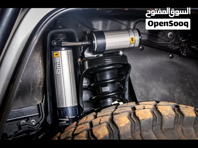 For Sale: Jeep JL 4-Door BP-51 Gas Lift Kit