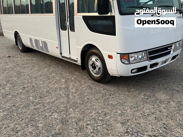 متوفر باص للإيجار