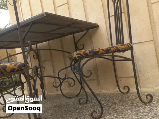 استبدال او بيع اثاث حديقة طاولة مرمر + كراسي ثقيل جدا شغل قديم