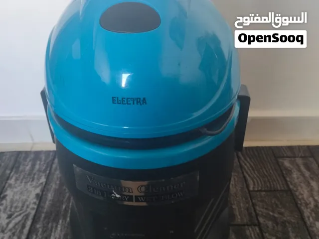 مكنسة كهربائية للبيع ممتازة