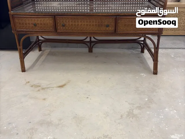 طاوله للبيع