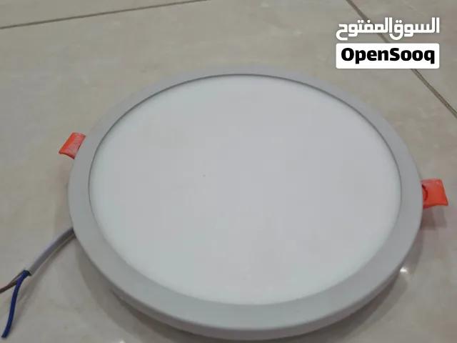 سبوت لايت مستعمل بحالة جيدة – للبيع بالجملة