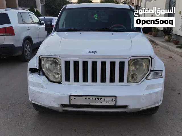 جيب لبرتي كي كي 2012 محرك 37 دار اقراة الوصف