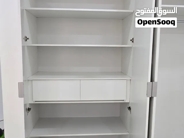 closet 4 doors