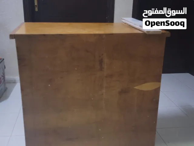 للبيع كبت دولاب خشب مستعمل قوي جداً