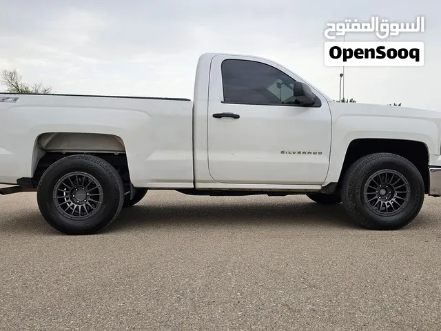 Used Chevrolet Silverado in Al Dakhiliya