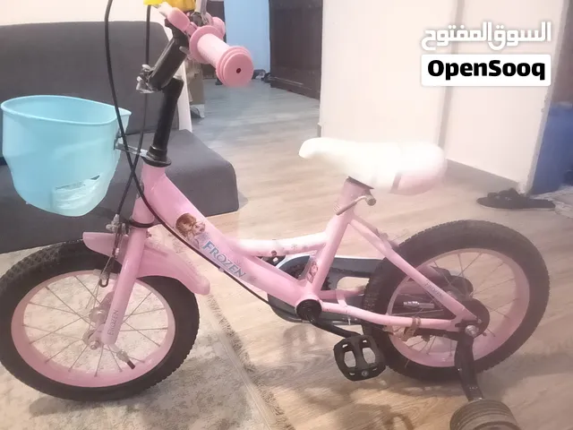 دراجه اطفال بنات شبه جديد