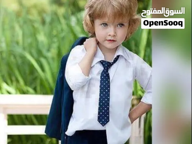 تعليم وتأسيس جميع الطلاب في اللغة الإنجليزية