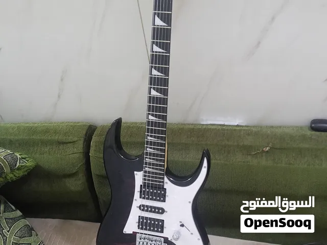 للبيع سيّت جيتار كهربائي Ibanez جديد تماماً!