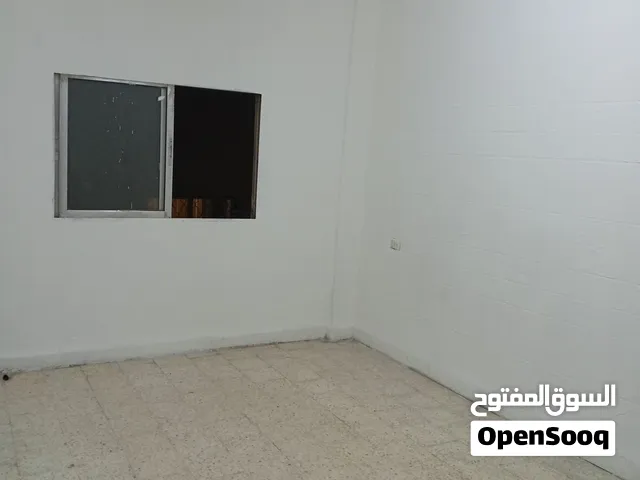 شقة للايجار الموقع المناره بالقرب من النفق القديم الايجار 140