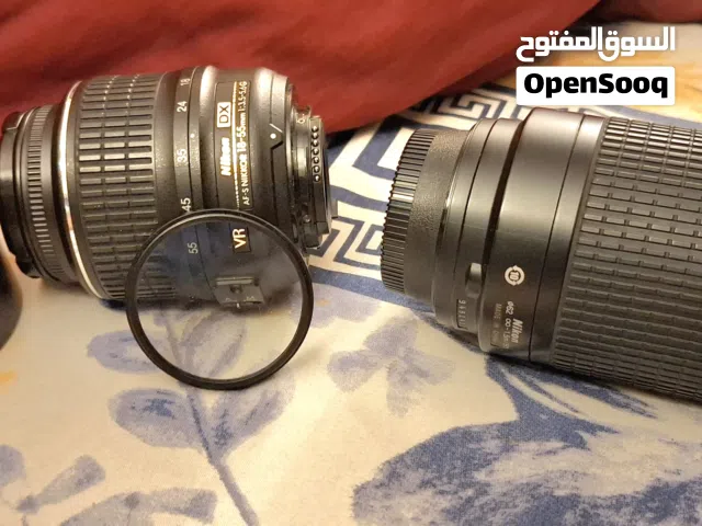 Nikon D3000 very good condition. Bag,battery, lens small , lens cover, charger, memory card