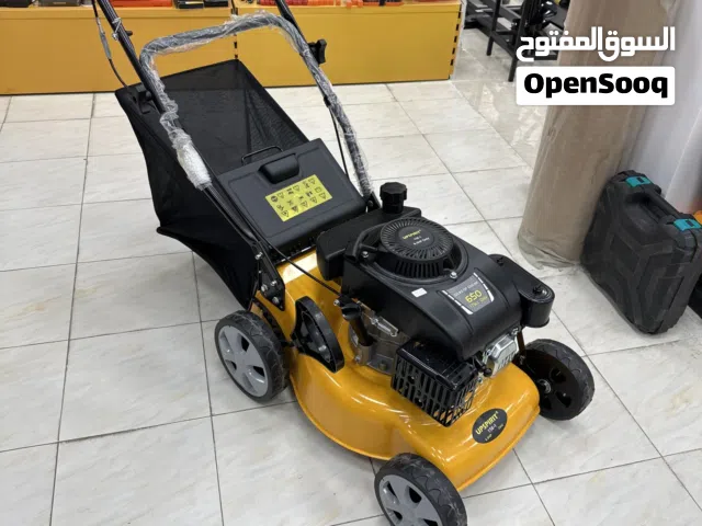 ماكينة قص عشب