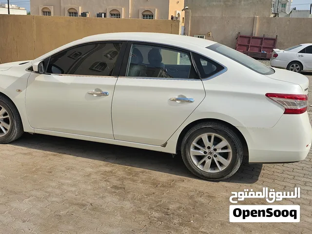 2016 Nissan Sentra SR Sedan GCC Specs Excellent Condition White Gasoline Car