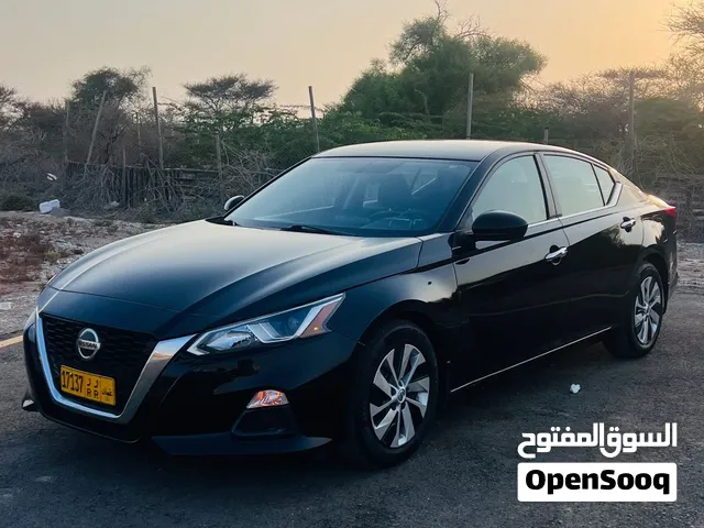 Used Nissan Altima in Al Batinah