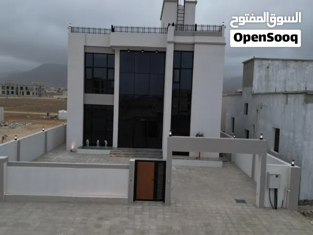 فيلا فاخرة في امتداد صحنوت – مواصفات فندقية