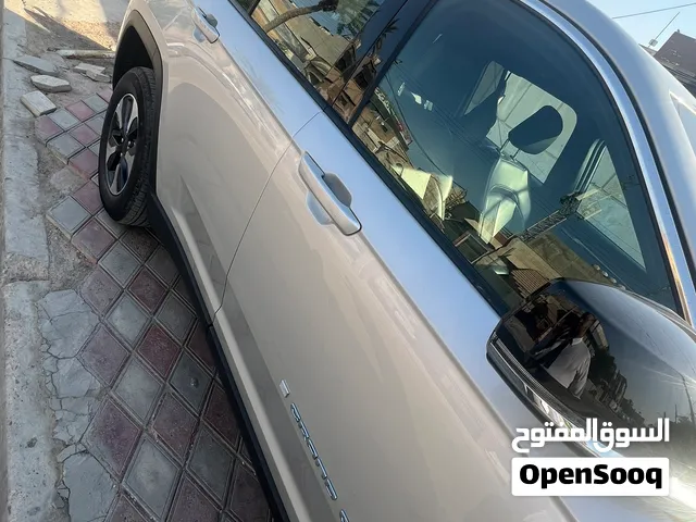 جيب كراند شيروكي 4xe 2024 رقم بغداد كلين وارد امريكي