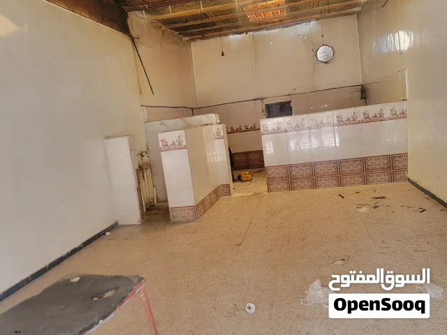 للإيجار: هنجر / موقع تجاري ( مخزن أو مستودع) على شارع الستين الجنوبي