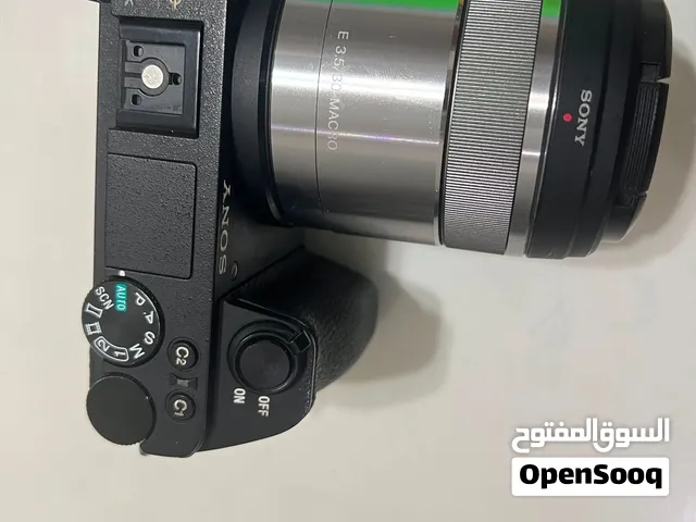 كاميرا سوني a6500 مستعملة بحالة كالجديدة (شتر 17 ألف فقط) + عدسة ماكرو 30mm