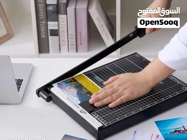 مقص احترافي  بورد قص  الصور و الورق و المجلدات و بطاقات  لغاية 15 ورقه او كرت