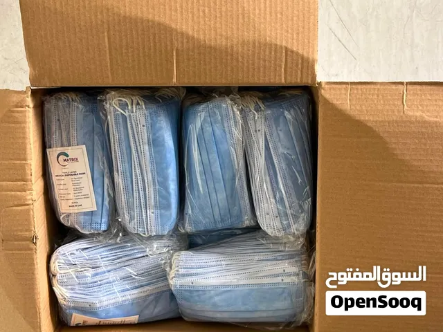 ستوك كمامات طبية صناعة الامارات للبيع